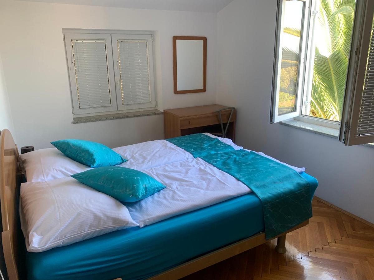 Apartmani Auer Pjescana Uvala Exterior photo