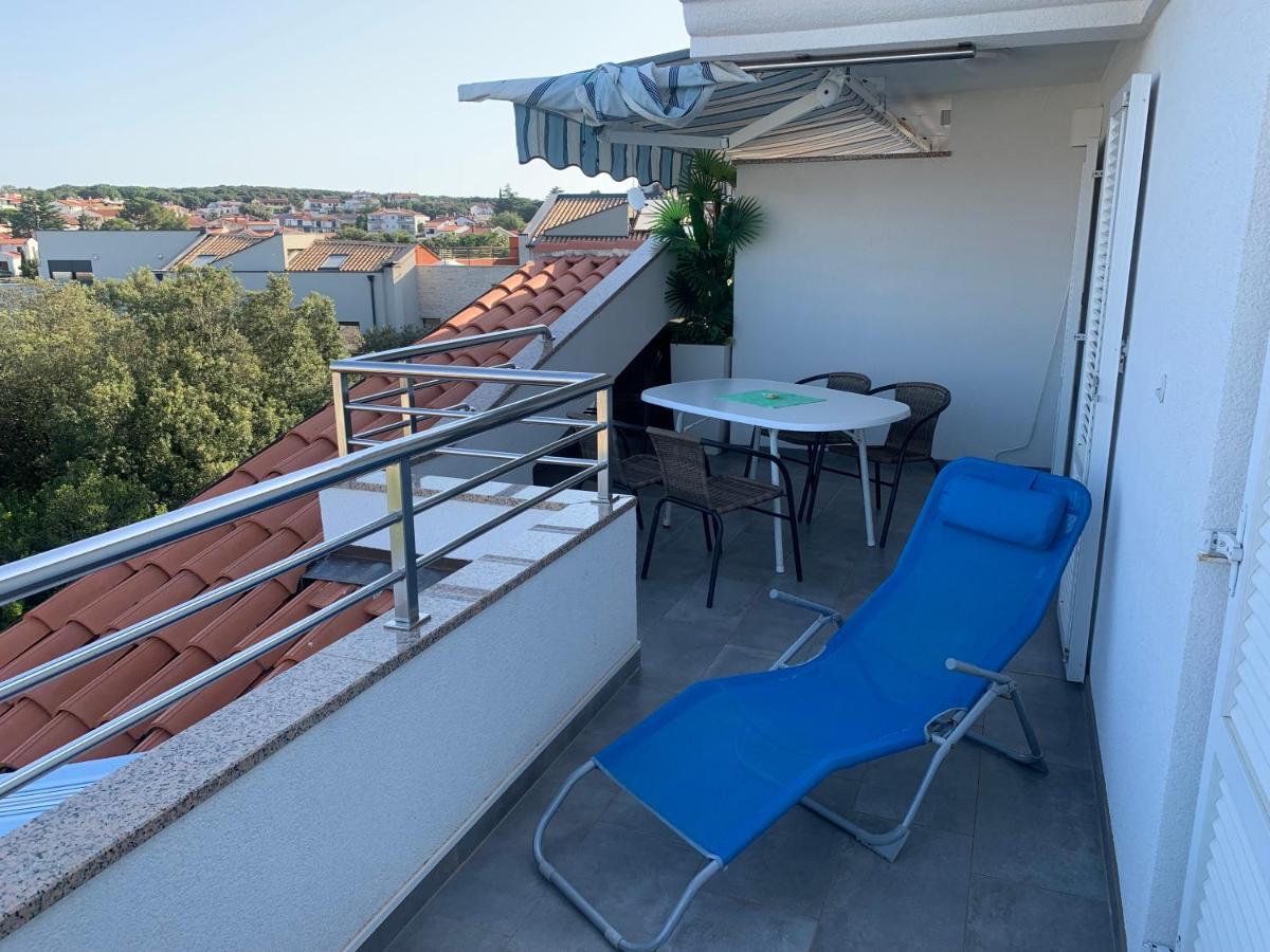 Apartmani Auer Pjescana Uvala Exterior photo