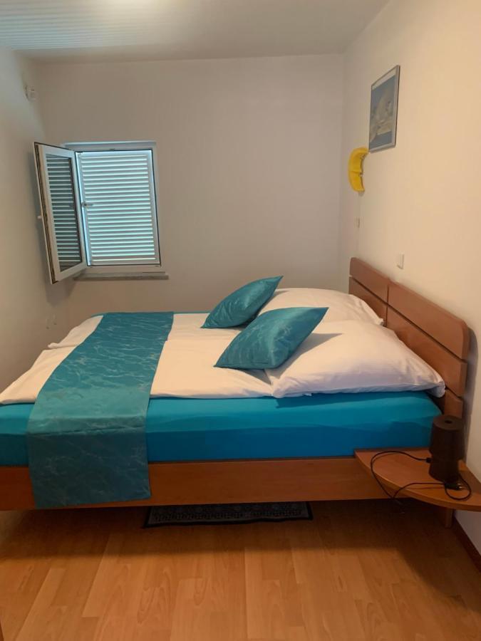Apartmani Auer Pjescana Uvala Exterior photo