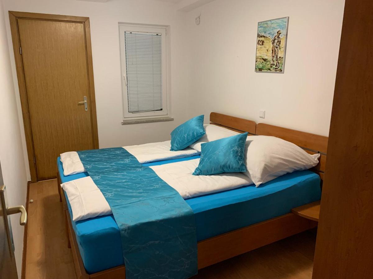 Apartmani Auer Pjescana Uvala Exterior photo