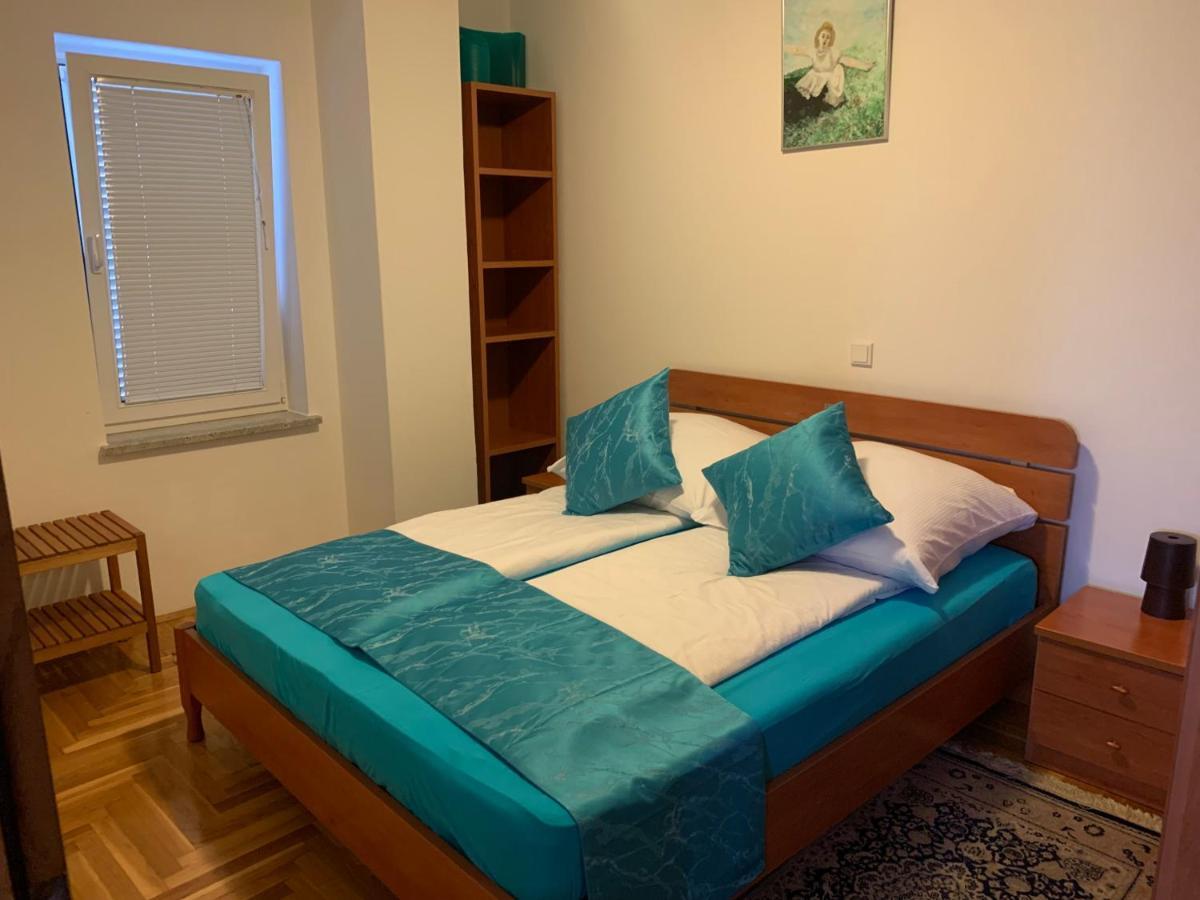 Apartmani Auer Pjescana Uvala Exterior photo