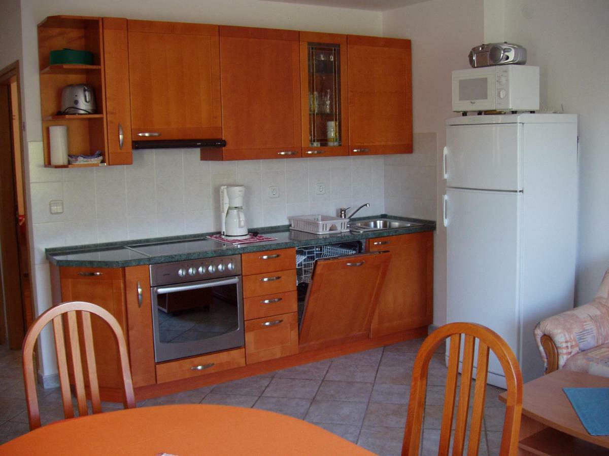 Apartmani Auer Pjescana Uvala Exterior photo